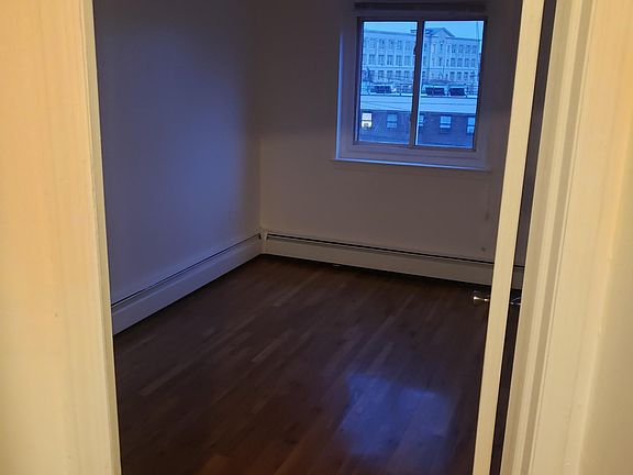 3rd image of 766 E 211th St