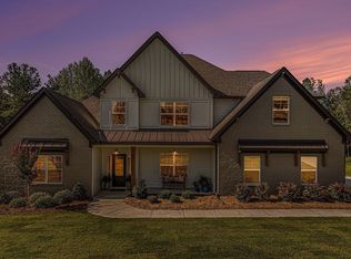 140 Durham Estates Dr, Sharpsburg, GA 30277