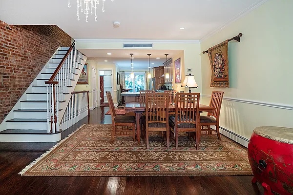 Sold by Harlem Lofts | media 2