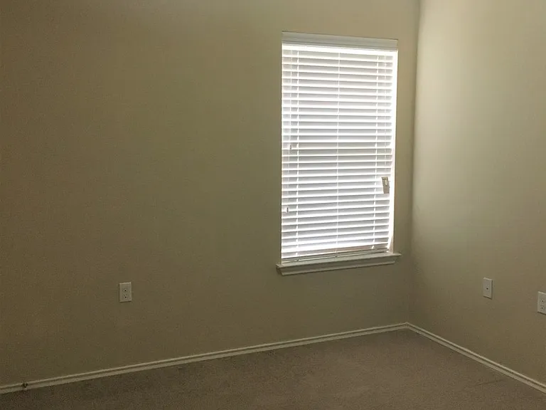 7005 Outfitter Dr — Photo 13