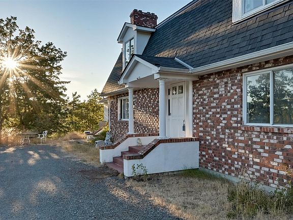 3rd image of 4589 Blenkinsop Rd