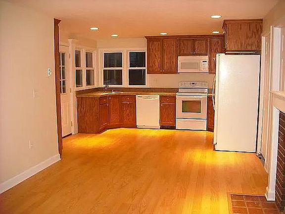 2nd image of 14804 Highview Dr