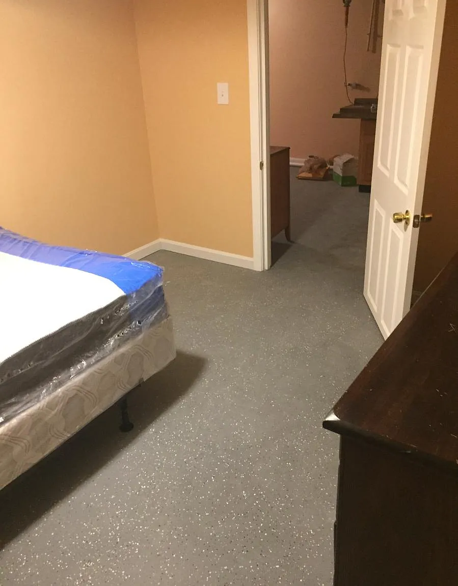 1 bed, $900 — Photo 2