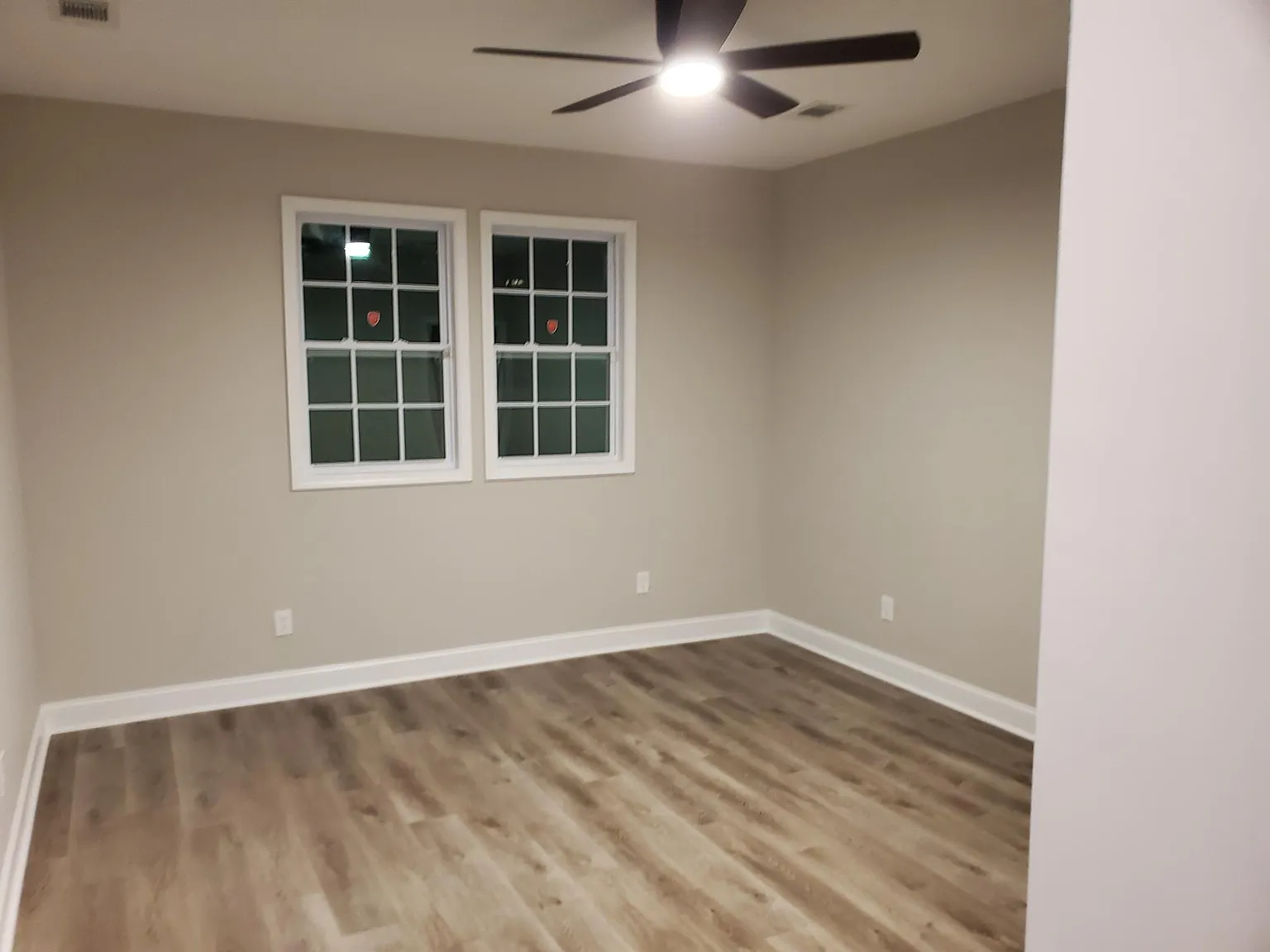 916 Hill St SE — Photo 4
