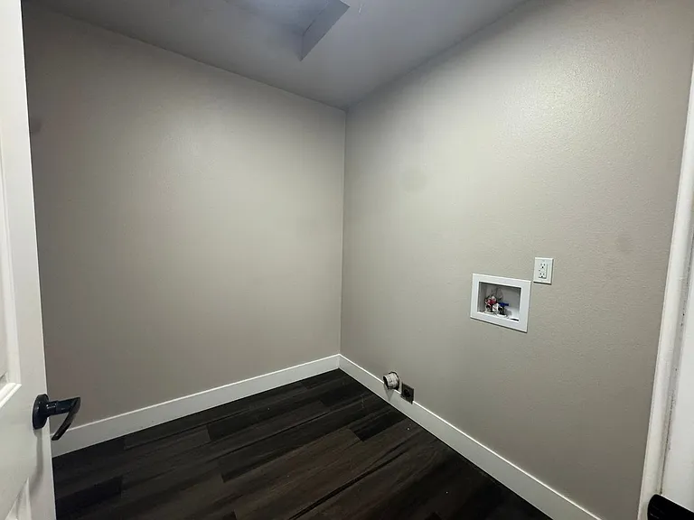 144 Allison Ave — Photo 24