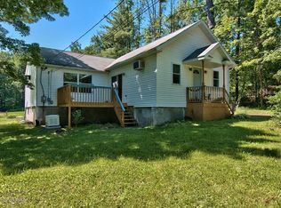 3388 Spruce Cabin Rd, Cresco, PA 18326