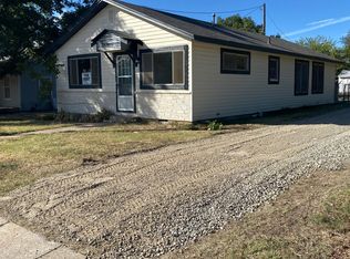 462 W Belknap St, Jacksboro, TX 76458