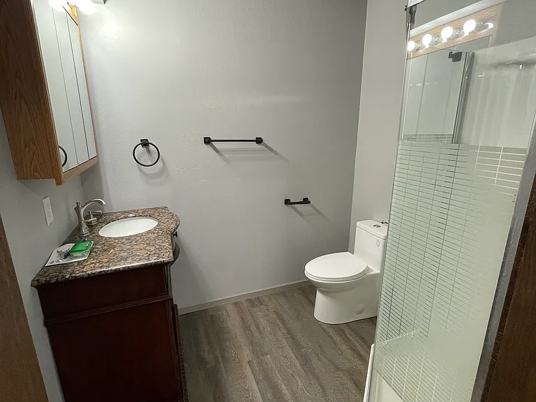 510 5th St #5 — Photo 2