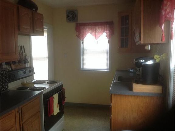 2nd image of 658 Old West Central St #1