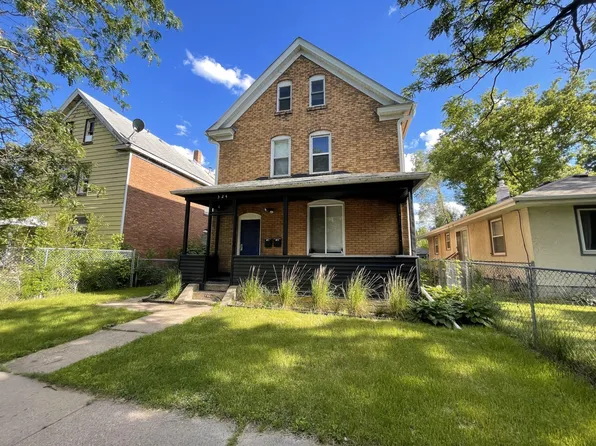 324 Burgess St, Saint Paul, MN 55117