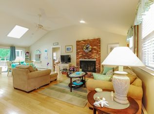 2 Betty Ave, East Sandwich, MA 02537