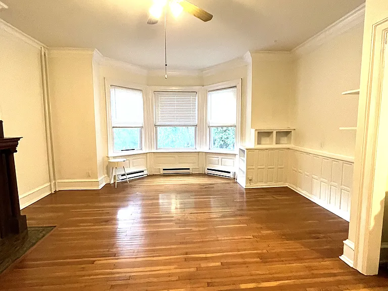 4219 Pine St #2F — Photo 2
