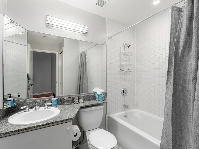 500 W Harbor Dr #1502 — Photo 19