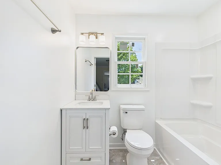 636 High St — Photo 15