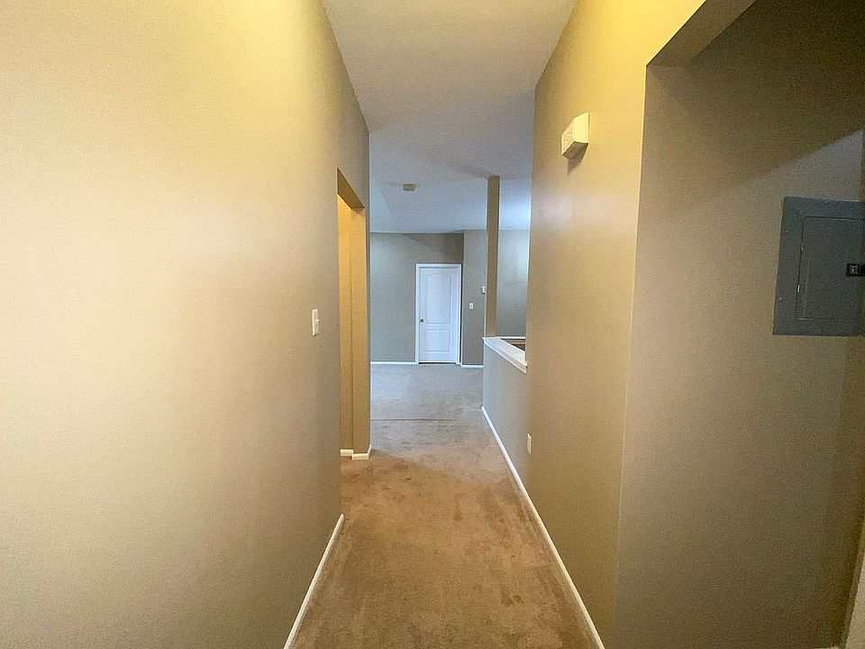 Entrance Hall Way