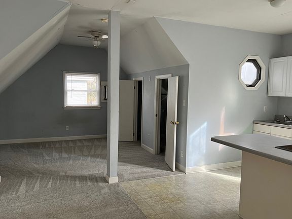 5th image of 213 Georgia Ave
