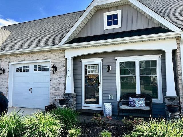 1st image of 1437 Helmsdale Dr
