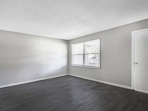 2nd image of 1000 Madison Ln