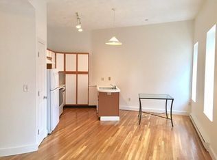 222 North St APT 8, Boston, MA 02113