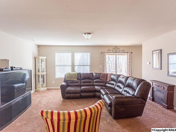 4th image of 134 Bermuda Lakes Dr