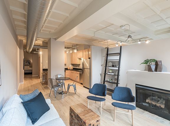 4th image of 1307 S Wabash Ave APT 201