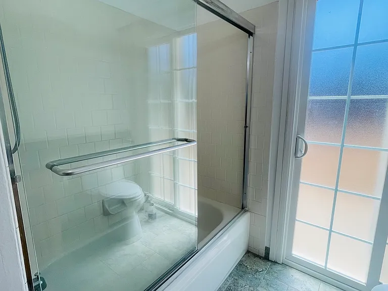 1150 Stafford Dr — Photo 28