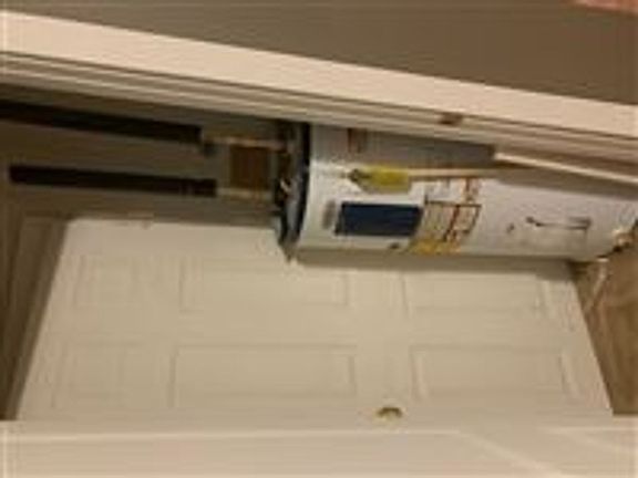 5th image of 1417 S Walnut St #C