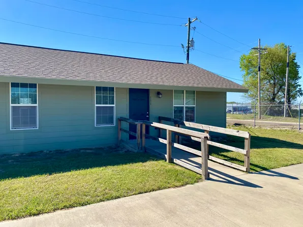 601 W 17th St #111, Mount Pleasant, TX 75455