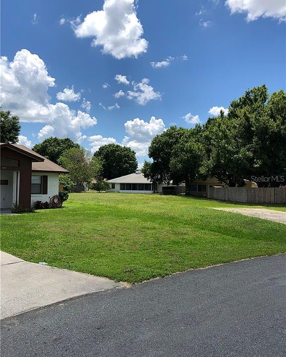 1st image of 439 Lake Daisy Dr