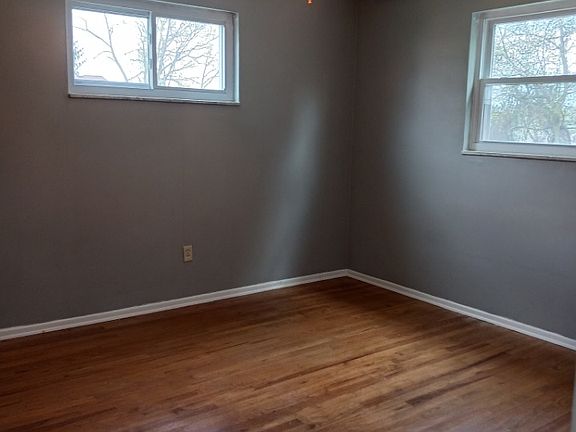 4th image of 430 Greenwood Ave