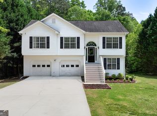 492 Cedar Ridge Dr, Winder, GA 30680