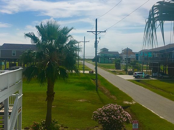 2nd image of 864 Palmetto Dr