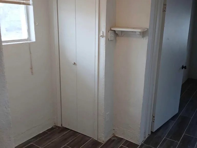 602 Raymundo St — Photo 23