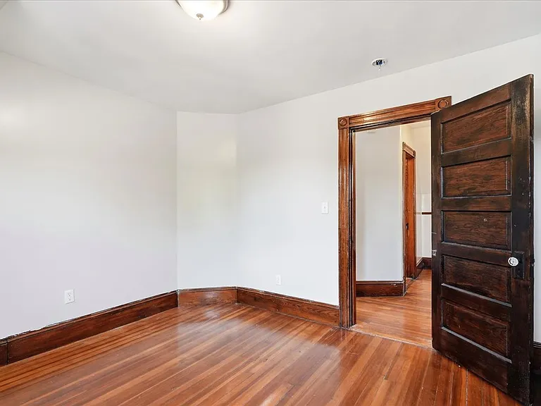 352 Beulah St #1 — Photo 20