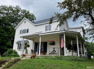 702 Johnson St, Saint Francisville, IL 62460