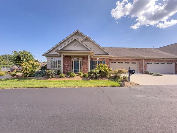 469 26th Ave NE Unit C, Hickory, NC 28601