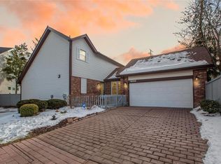 16308 Bellingham Dr, Chesterfield, MO 63017