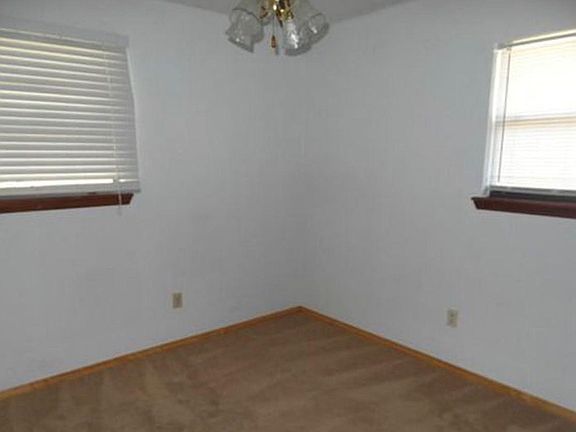 5th image of 6128 SW Oak Cliff Ave