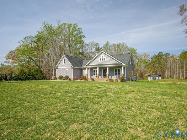 8365 Drakes Landing Ct, Mechanicsville, VA 23111
