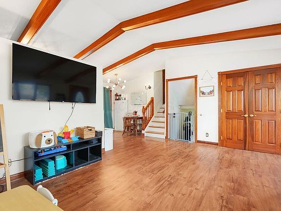 5th image of 5115 Jameson Dr