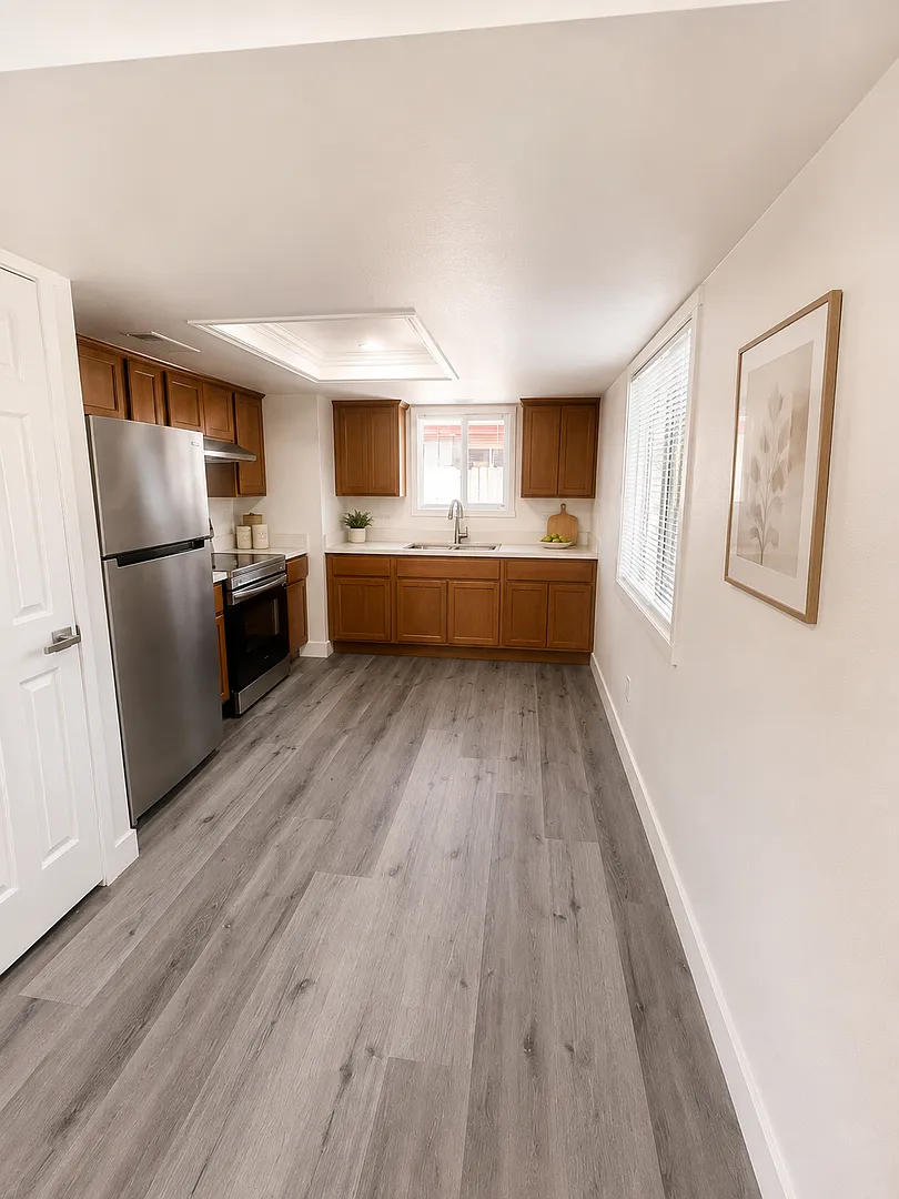 148 E Amador Street — Photo 4