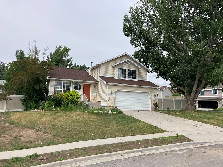 734 W Sweet Meadow Ln — Photo 20