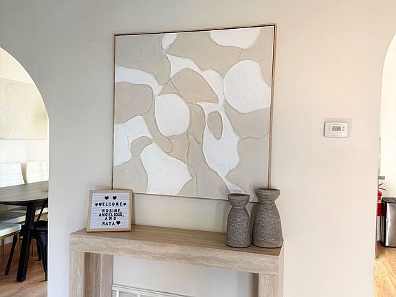 4th image of 9706 S Poppy Ln