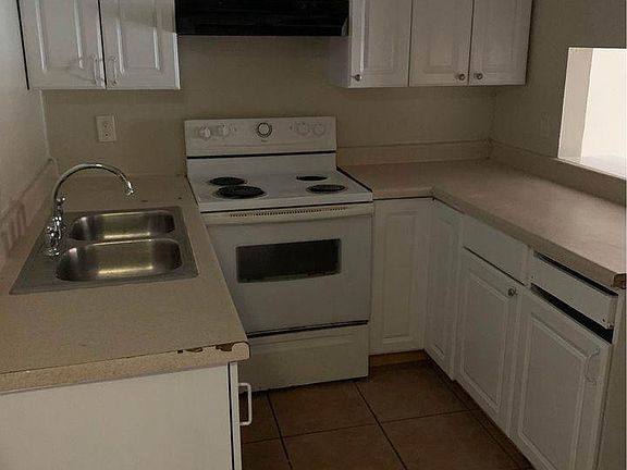 4th image of 3301 Kabel Dr #3301