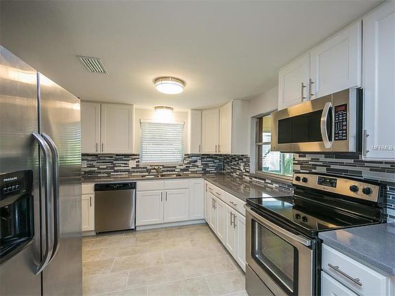 4th image of 2643 Jamaica St
