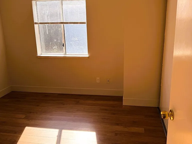 9700 Mountain Blvd — Photo 8