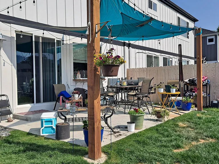 909 Russell St — Photo 10