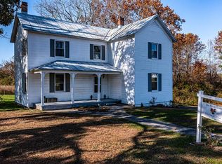 79 Canal Rd, Farnham, VA 22460