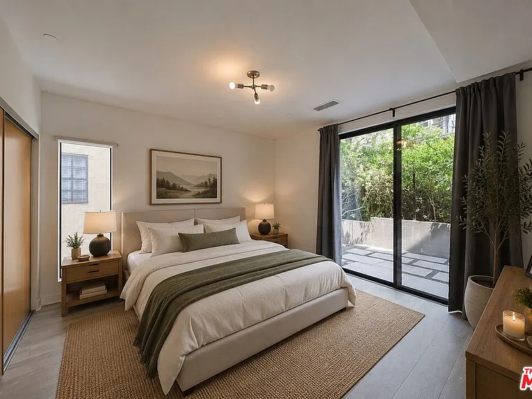 2230 Glendale Blvd — Photo 14