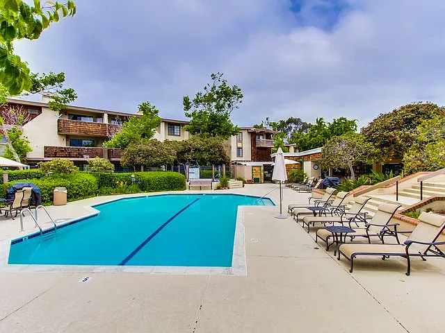 8860 Villa La Jolla Dr #218 — Photo 8